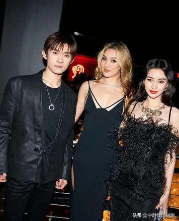 谷爱凌与杨颖同框合照图片