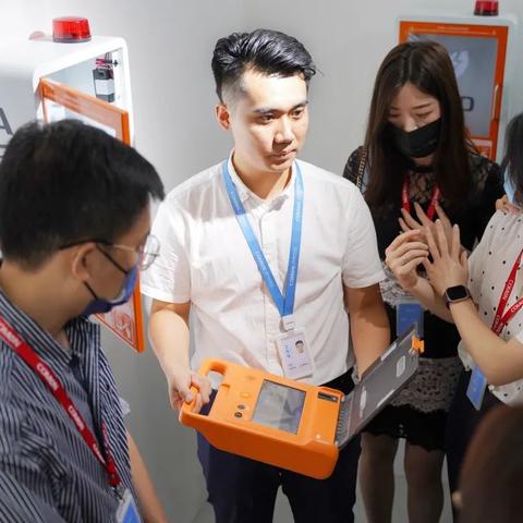 大连急救培训班吗的相关长尾关键词有哪些