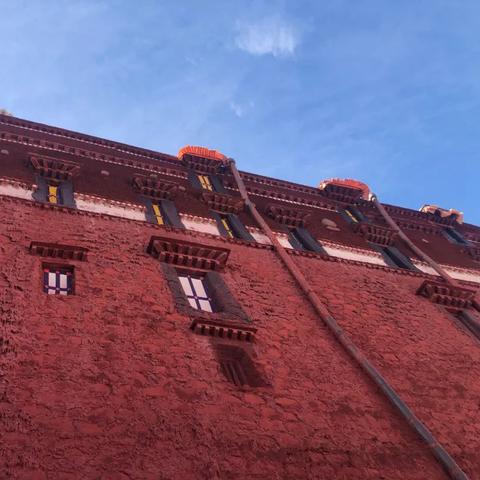 6月份拉萨旅游穿什么