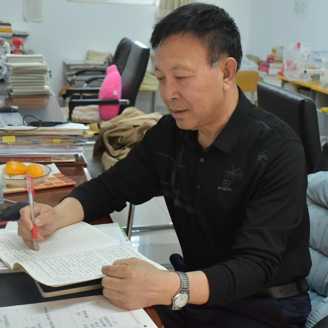 热加工工艺怎么写议论文收集精彩语段高中议论文作文