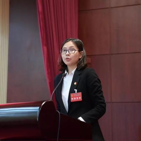 我的社保卡已经停保了，工作状态为什么还显示在职呢？福建，厦门的？