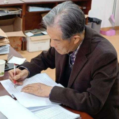 小学教师退休金一般多少？