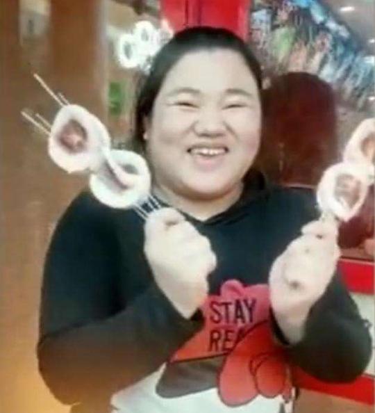 找马云借钱，与华晨宇互动，四年前爆红的“腰子姐”现在怎么样了