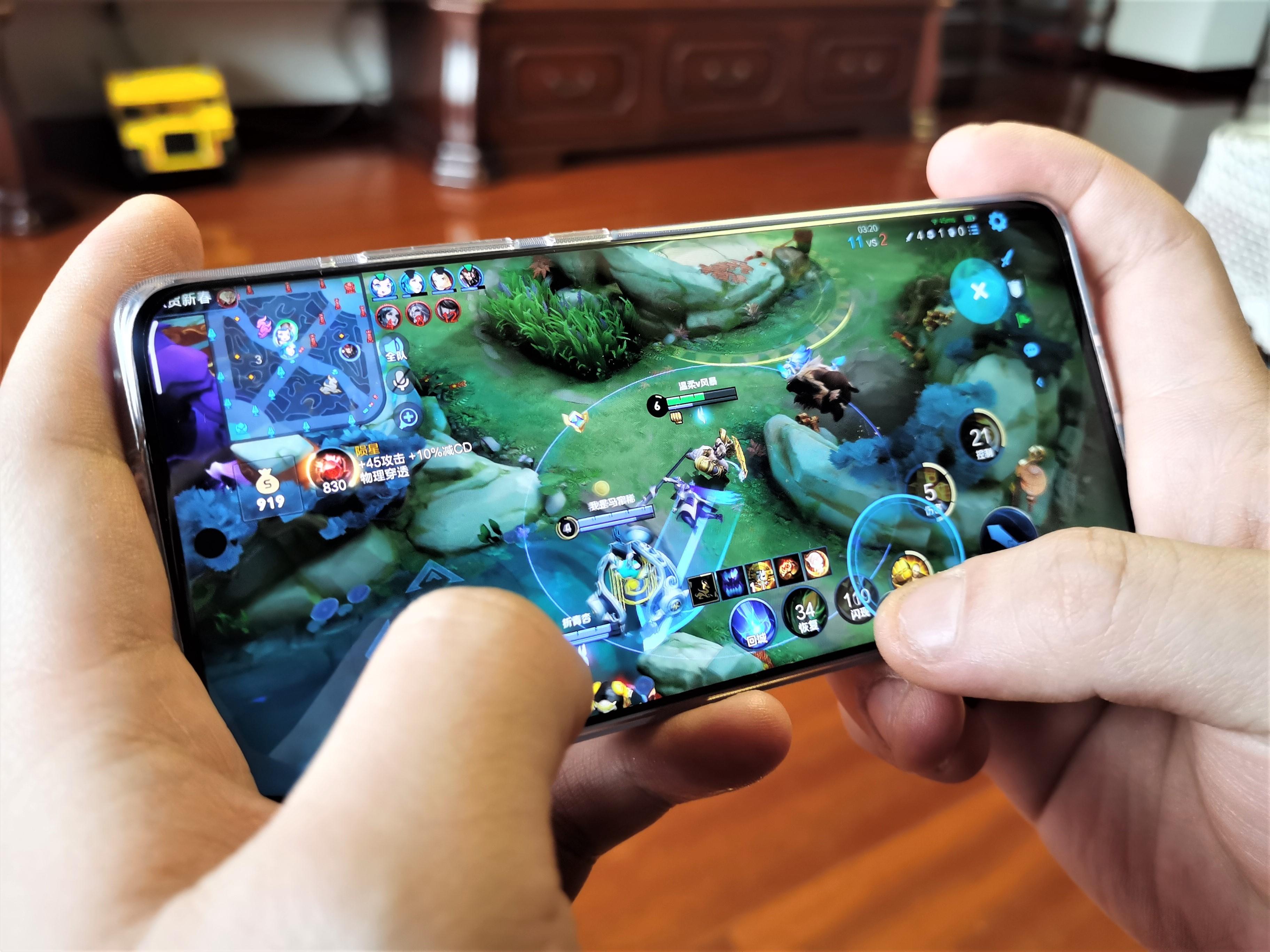 电脑玩原神怎么小屏（买二手苹果手机推荐哪一款）