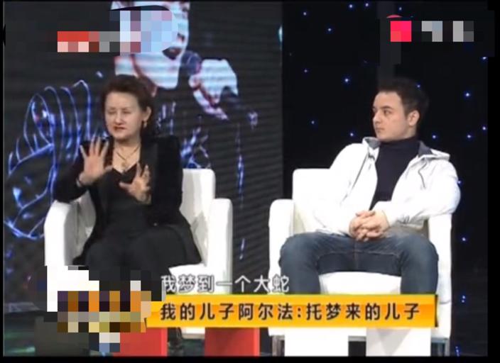 梦见自己头发掉秃顶了
