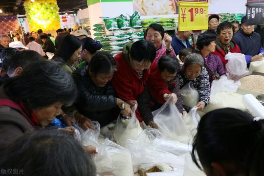 大学生创业开生鲜店，一年狂赚103万，难道卖菜也有套路不成？