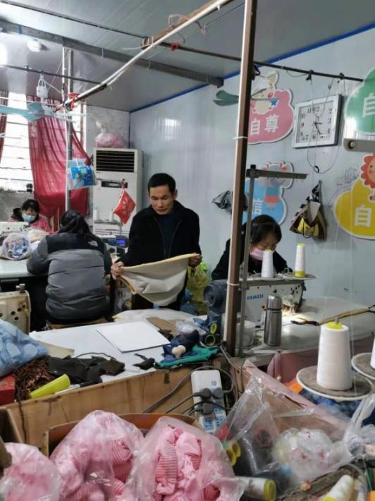 身残志坚矢志创业--洪泽区岔河镇残疾人沈明先创业记