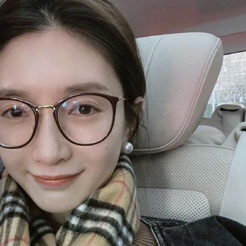 网络美女素颜.网络素颜照？