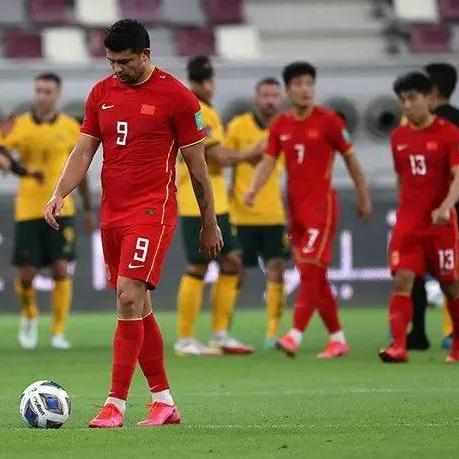 历史足球运动员实力排行的长尾关键词有什么