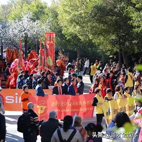 西安四海唐人街雕塑是谁？