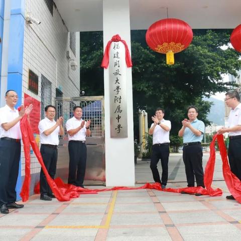 桂林市桂山中学在哪里啊