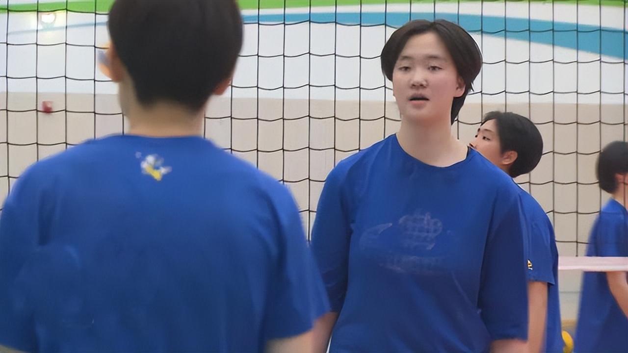 排球标志杆的长度为多少米排球场底边是什么