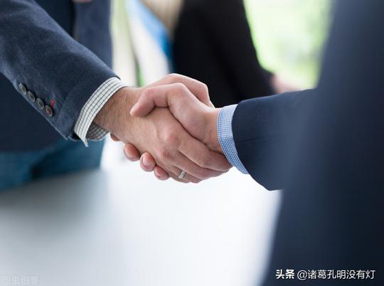 我，90后，按照视频里的赚钱方法“空手套白狼”，一个月赔了15万