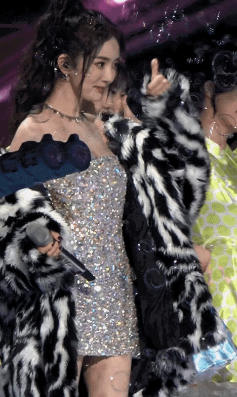 杨幂销魂表情图片