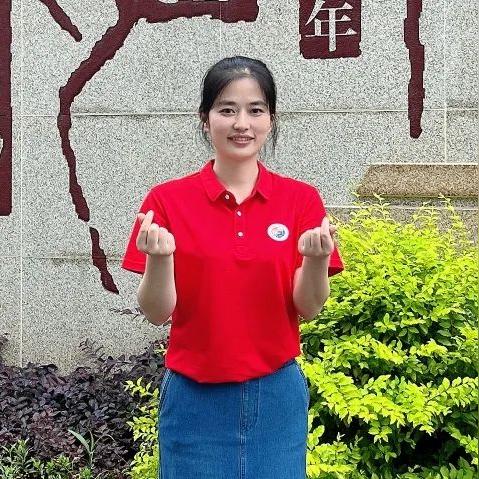 是在地级市做高中老师好，还是去长沙做初中老师好？