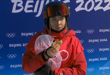 谷爱凌失误后表情好可爱图片