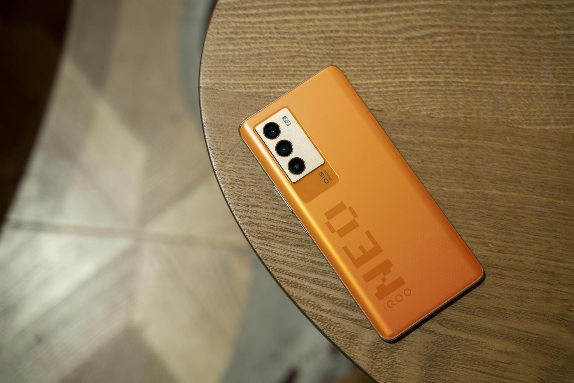 iqoo原神画质怎么设置（5玩原神能用多久）