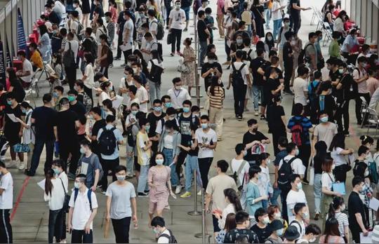 低学历高收入的4大职业，行业入门门槛低，发展前景却一片大好