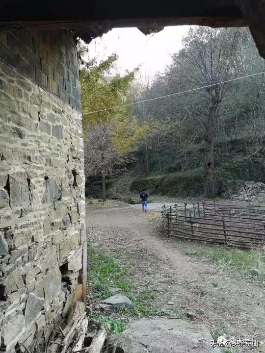 京山宋河有一处古民居群，距今已有600年历史