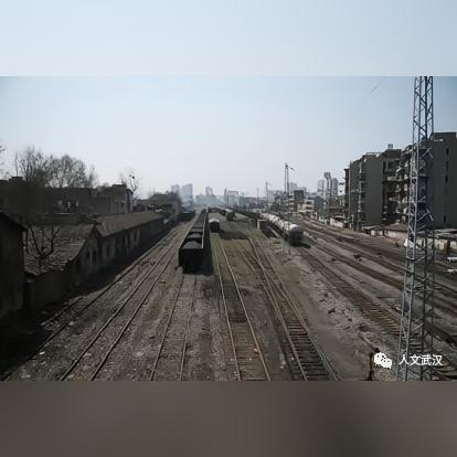 武汉市公汽什么时间开通