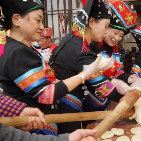 桂林市哪里有自热年糕卖