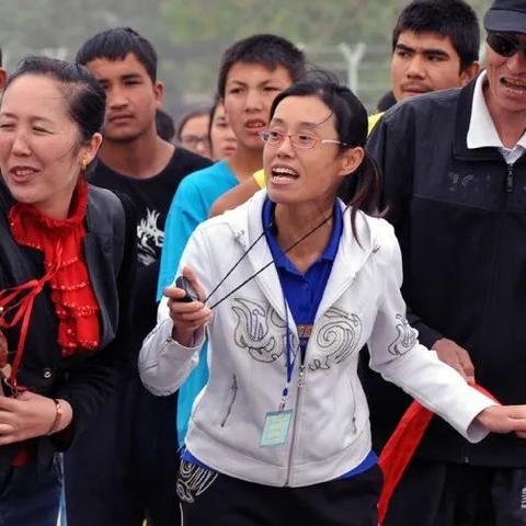 保定市最大体育场在哪里