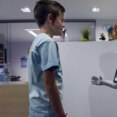 ai人工智能机器人保姆男的相关长尾关键词有哪些