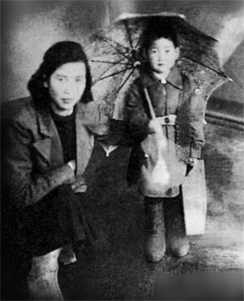 父母都姓李宝宝怎么起名(爸爸姓李妈妈姓廖怎么取名)