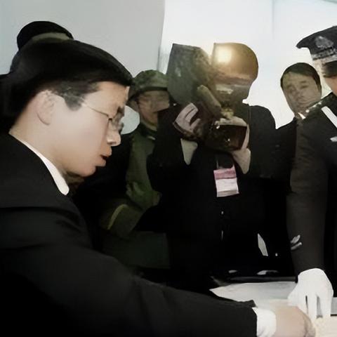 沈阳小孩斗殴相关长尾关键词有哪些