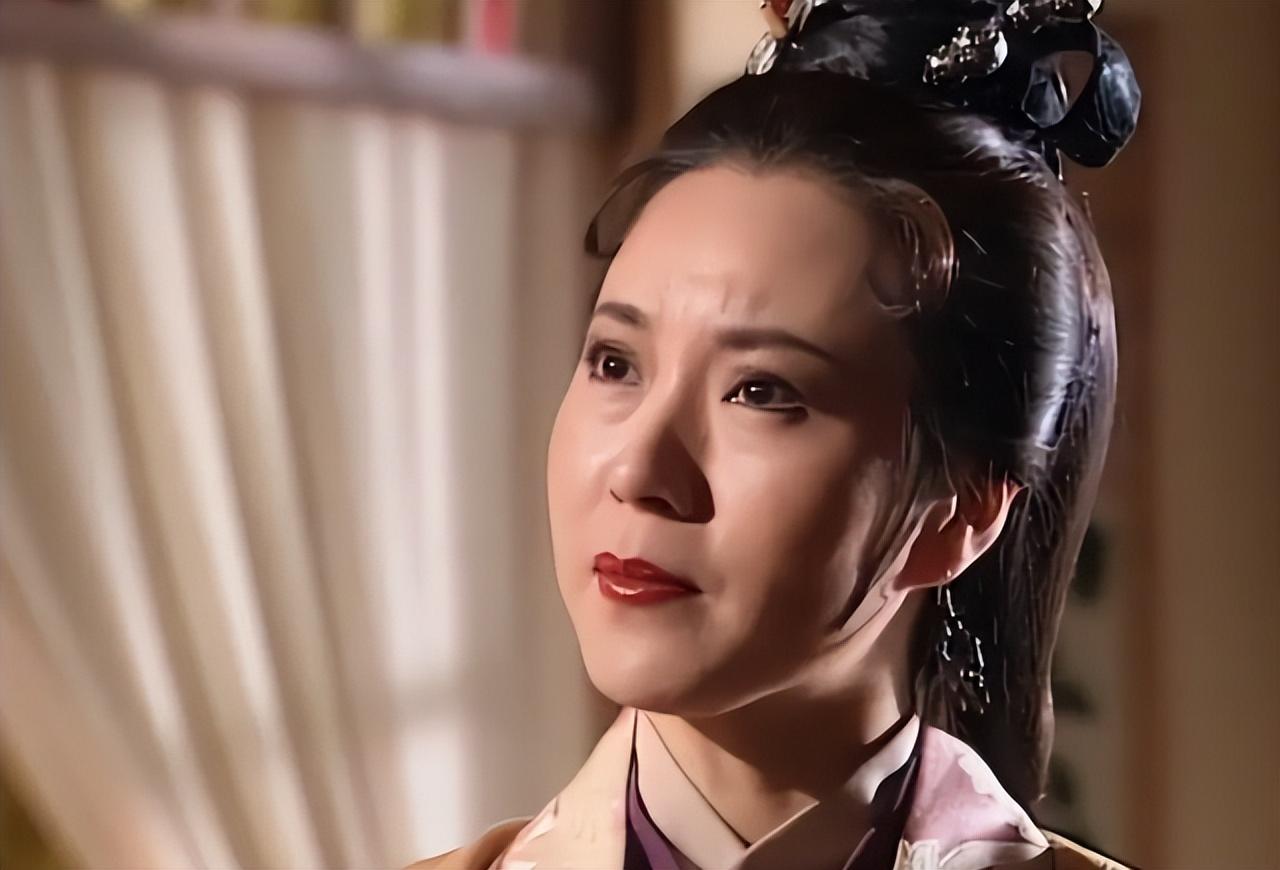 英雄联盟端游怎么删除角色(梦幻西游如何删除没用多余的角色)