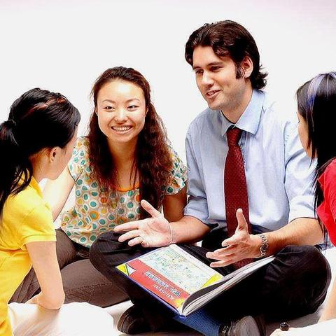 跨境电商助理工资多少