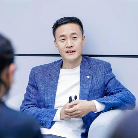 公司陷经营困境，CEO张勇出走？哪吒汽车回应了
