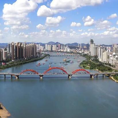 吉林省和沈阳市哪个大