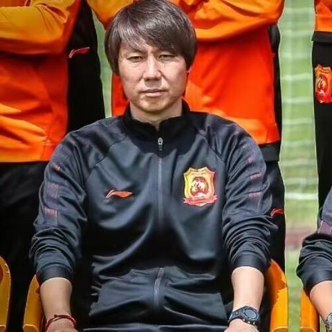 黑帮杀足球运动员的电影的长尾关键词有什么