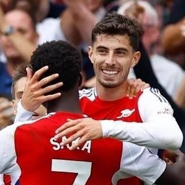 哈佛茨足球运动员名单的长尾关键词有哪些