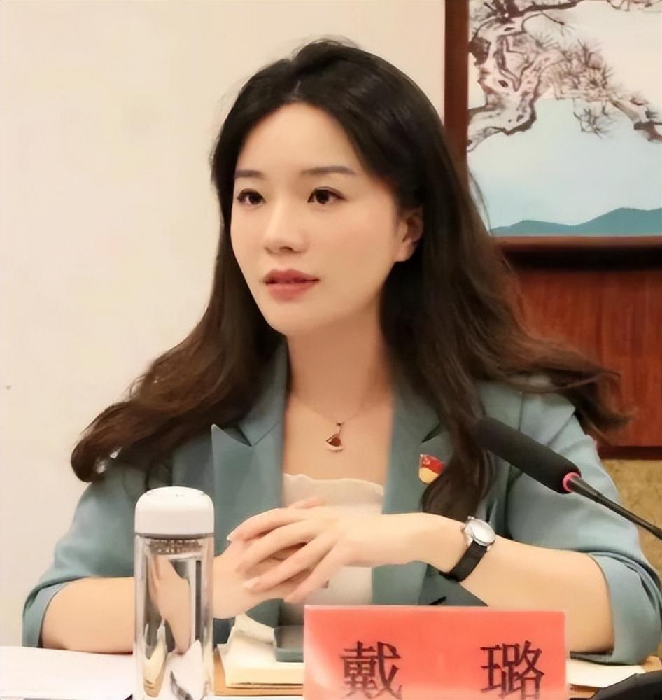 为什么满十六周岁可以工作,年轻人在工厂上班真的会没前途吗?