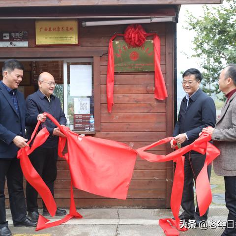 南宁工匠学院英文的相关长尾关键词有哪些