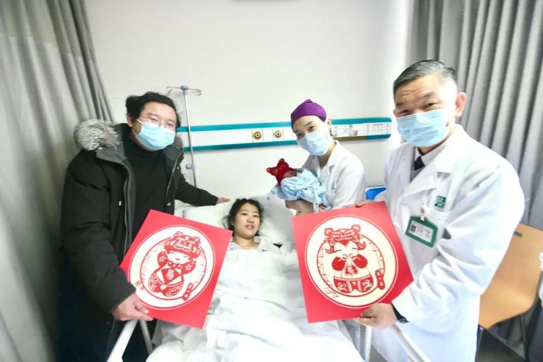 朋友群怎么起名虎宝宝小名(张可后面加什么字好听)