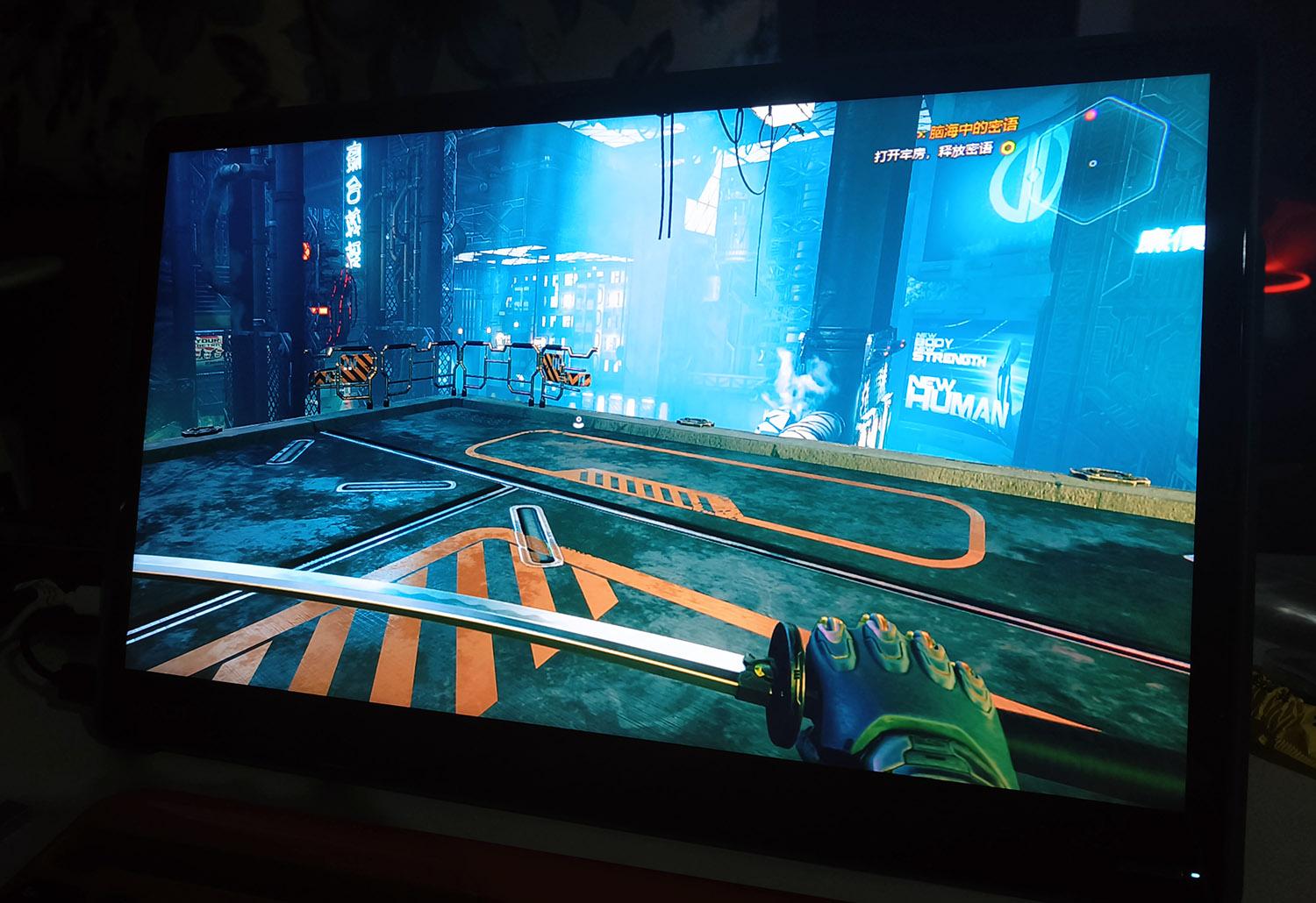 原神在电脑上怎么跑动（雷神毒蜂g25可不可以玩原神）