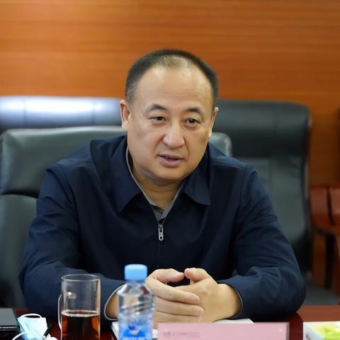 进农业银行工作很容易吗？