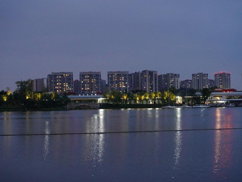 夜幕下有什么美食（您的家乡有哪些美食和美景）