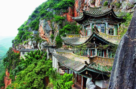 辽宁一冷门景点，风景迷人为夏天避暑胜地，山峰连绵壮观不已