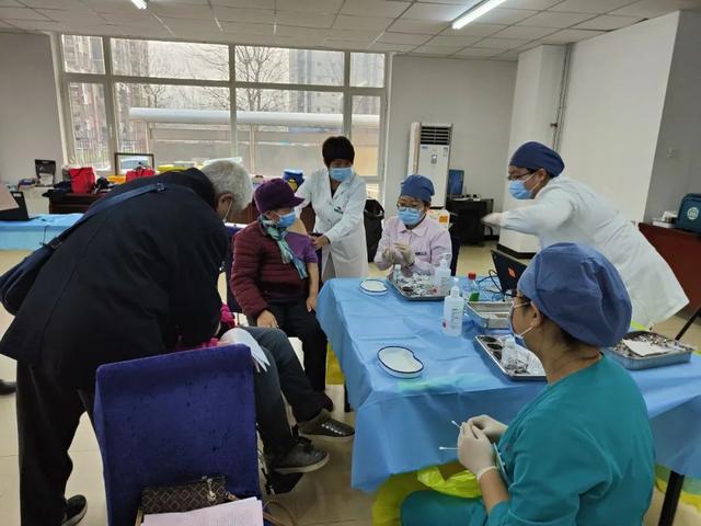 宝宝接种疫苗能提前一天吗