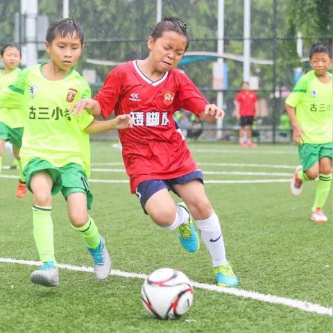 中山足球服厂家电话多少