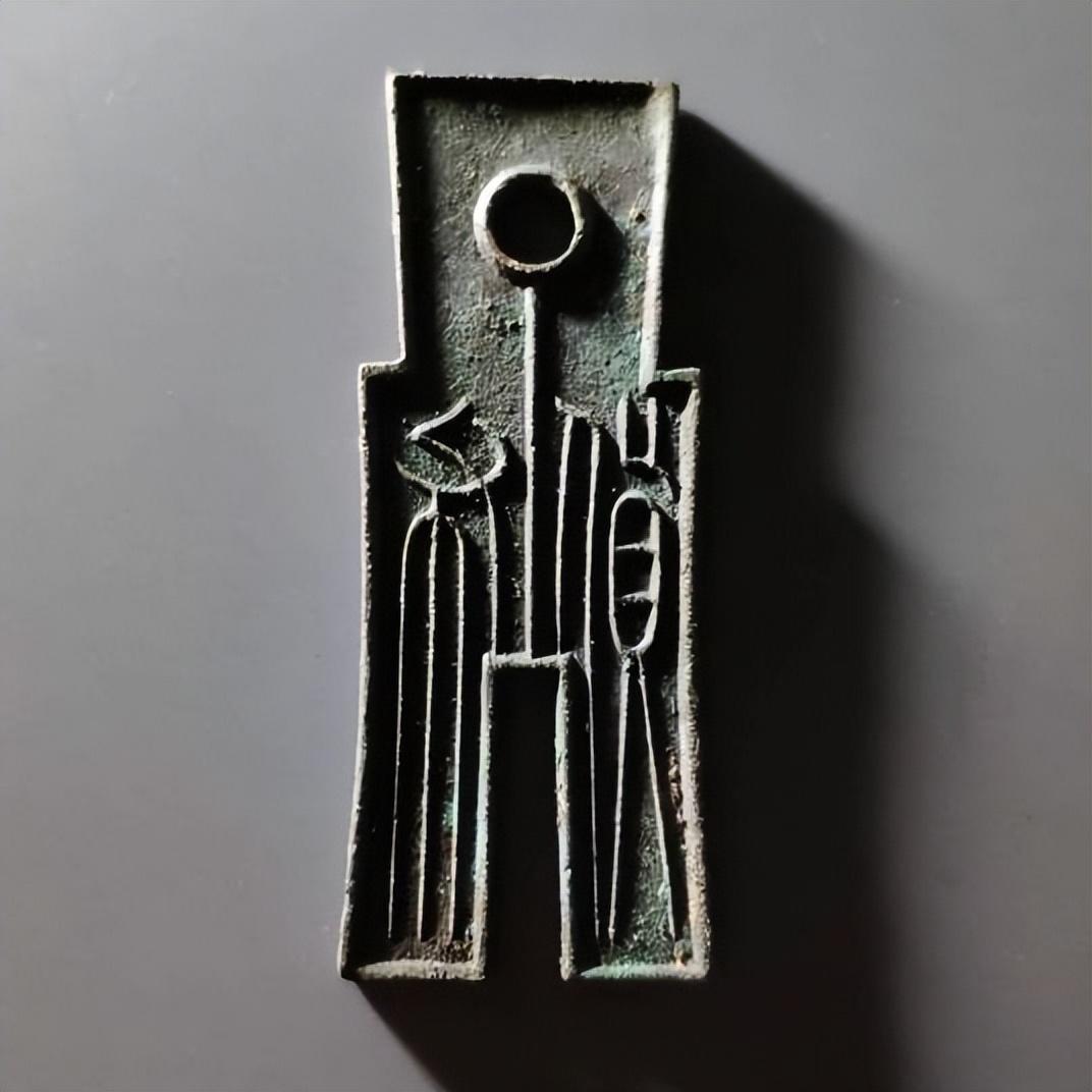 宝宝起名字 骏逸怎么讲(日产天籁是叫尼桑吗)