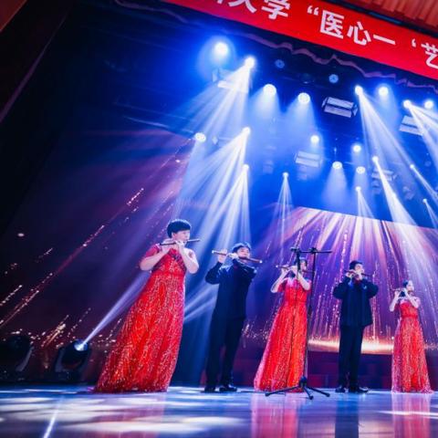 福建省一个小县城的高二女生，参加艺考该选择用播音主持和架子鼓哪个好？