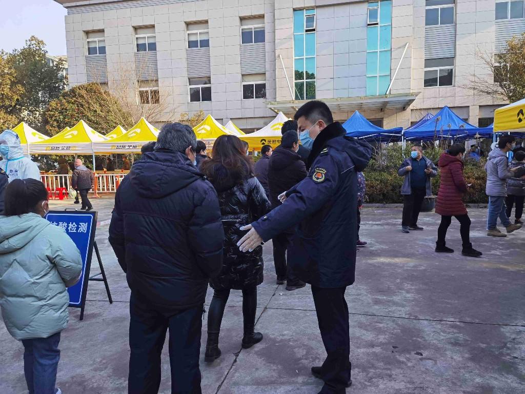 【江苏无锡昨日发现31阳性
,江苏无锡昨日新增61例本土确诊】 【江苏无锡昨日发现31阳性
,江苏无锡昨日新增61例本土确诊】