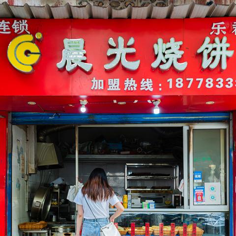 桂林改装车门面相关长尾关键词有哪些