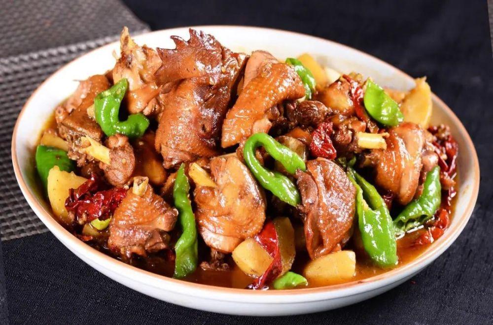 北京的美食都有什么（北京人最喜欢吃什么）