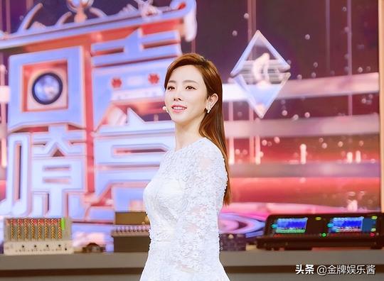 李思思正式回归《回声嘹亮》节目！被调到冷门频道的说法不攻自破